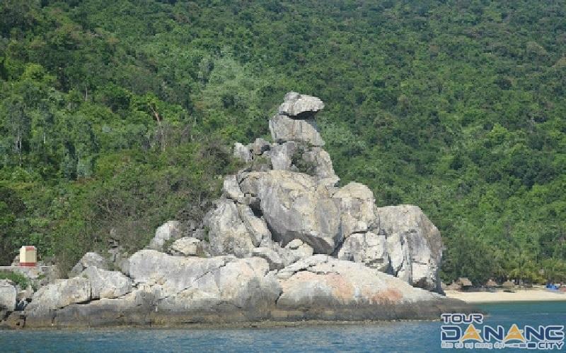 Khám Phá Bãi Chồng Cù Lao Chàm: Thiên Đường Hoang Sơ Giữa Biển Xanh