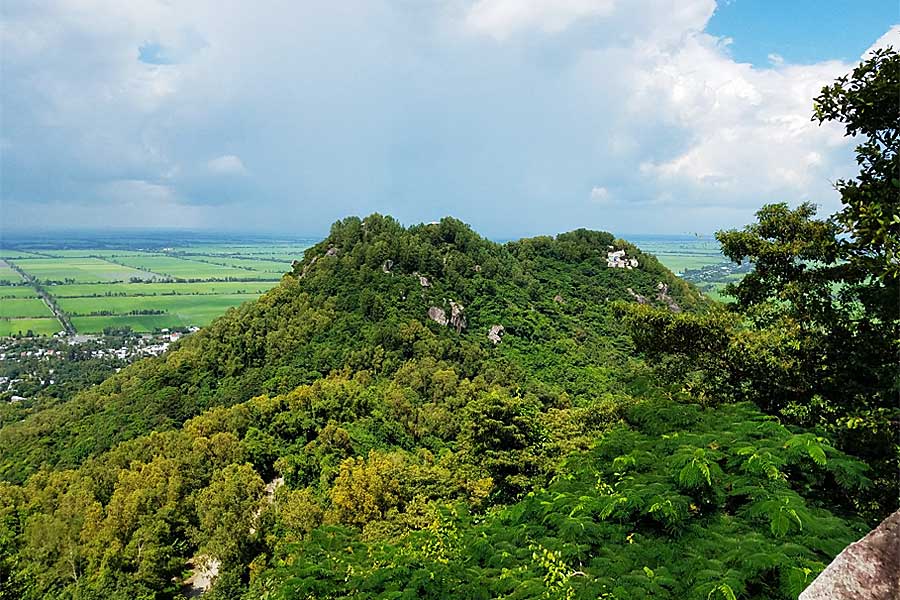 Khám phá vẻ đẹp huyền bí của Núi Ba Thê (Hoa Thê Sơn) An Giang